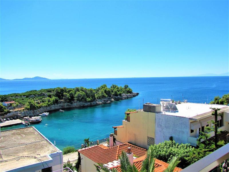 Gorgona Hotel — hotel in Patitirion