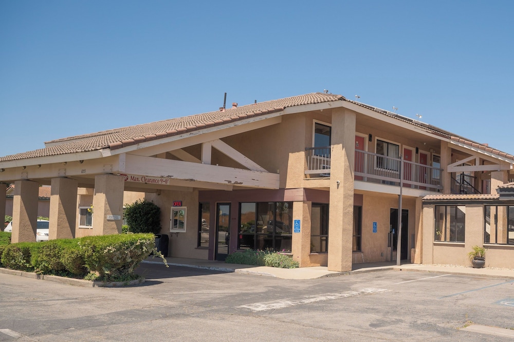 Motel 6 Soledad CA — Soledad — photo 2