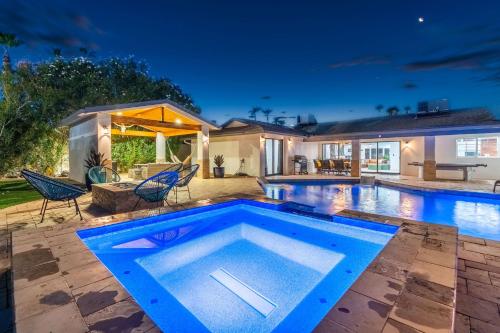 Tequila Time Retreat 5br Near Golf With Pool Spa — Phoenix