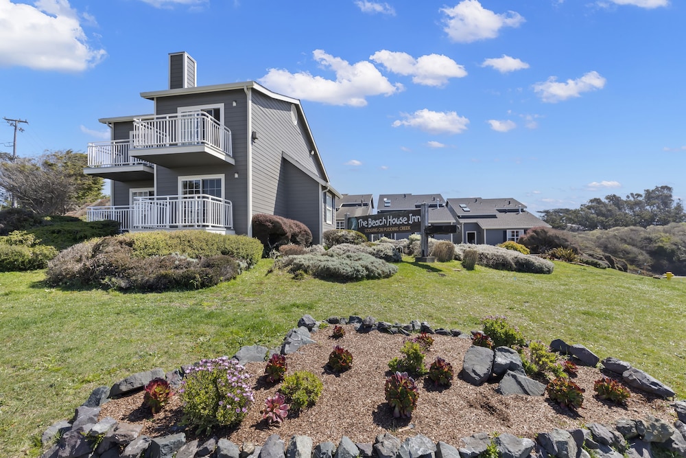 The Beach House Inn - photo 46