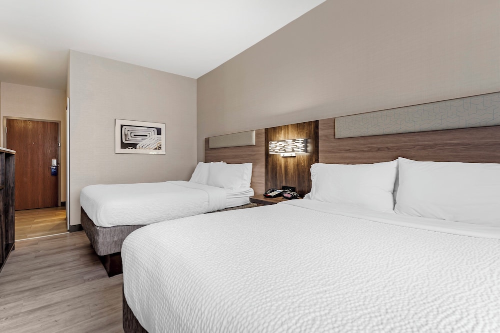 Holiday Inn Express Pittsburgh East Mall Area by IHG - photo 13