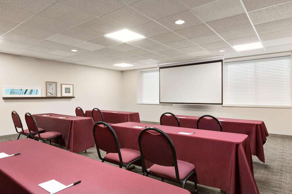 Country Inn & Suites by Radisson Fort Worth West l 30 NAS JRB - photo 16