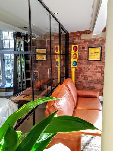 Cocoa Isabella River fronted with secure parking — 4-Star Luxury Hotel in York, United Kingdom