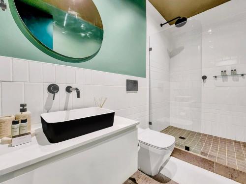 Chic Urban Apartment Prime Cape Town Location