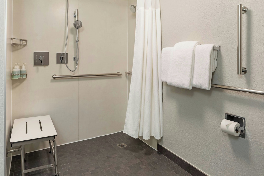 Courtyard by Marriott Anaheim Buena Park - photo 20