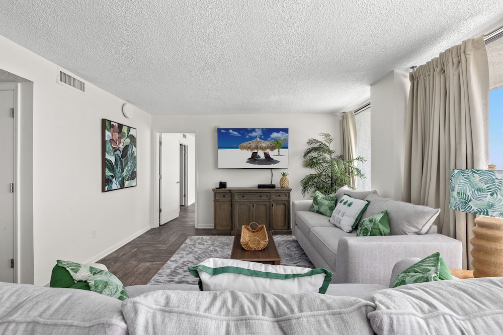 Sandpiper Beacon Beach Resort - photo 275