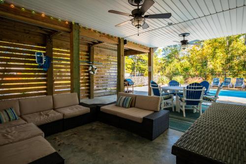 A Sloth's Retreat by Oak Island Accommodations - photo 9