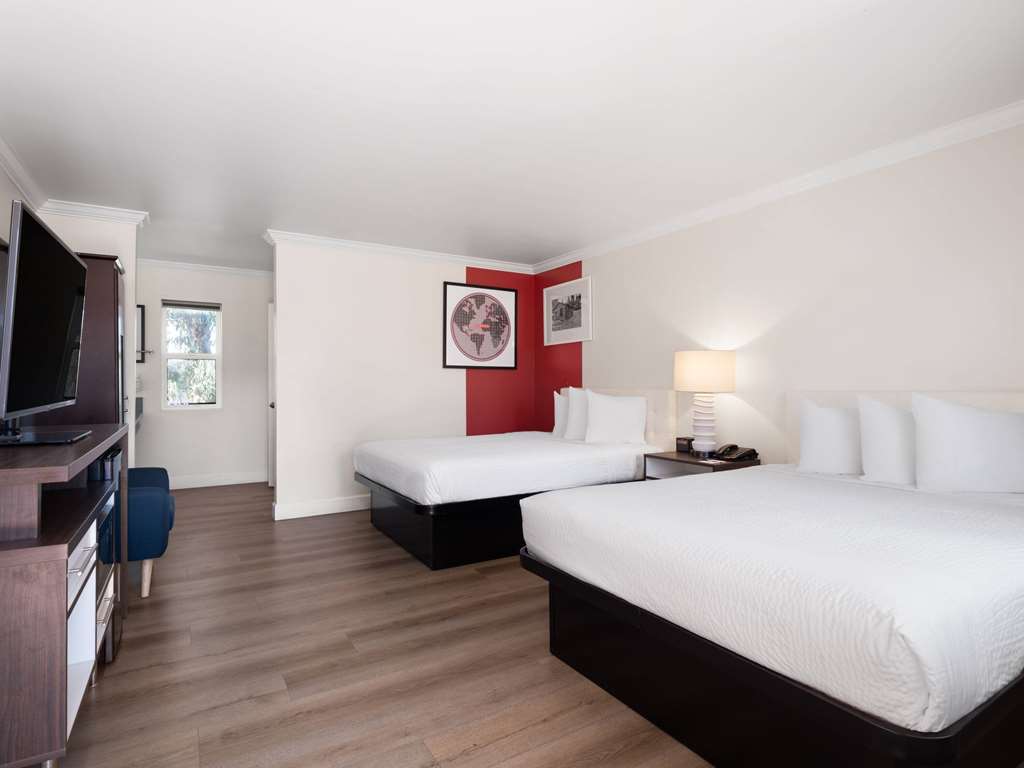 Ramada by Wyndham San Diego Poway Miramar - photo 21