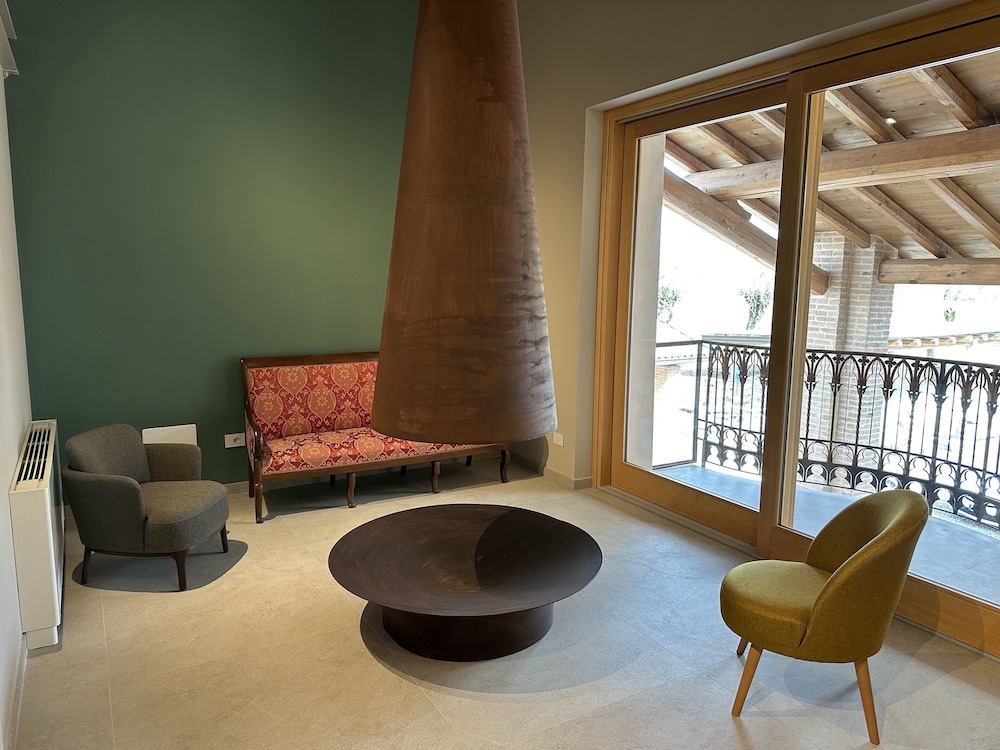 La Valle del Re — 4-Star Luxury Hotel in Medesano, Italy