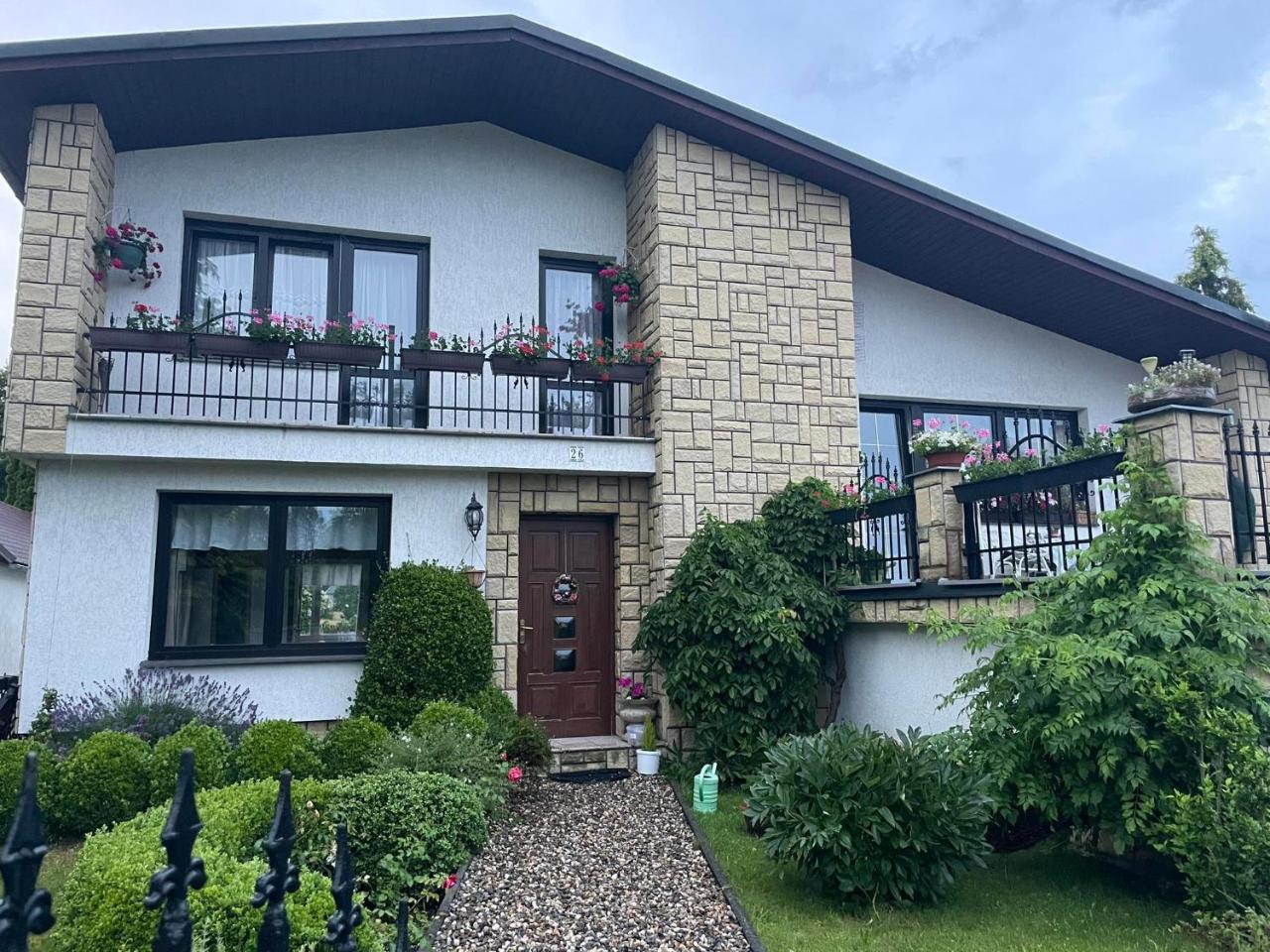 Byteček v rodinném domečku se sdíleným vchodem in Krasna Lipa, Czech Republic