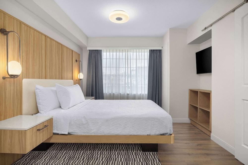 Homewood Suites by Hilton San Diego Airport Liberty Station - photo 13