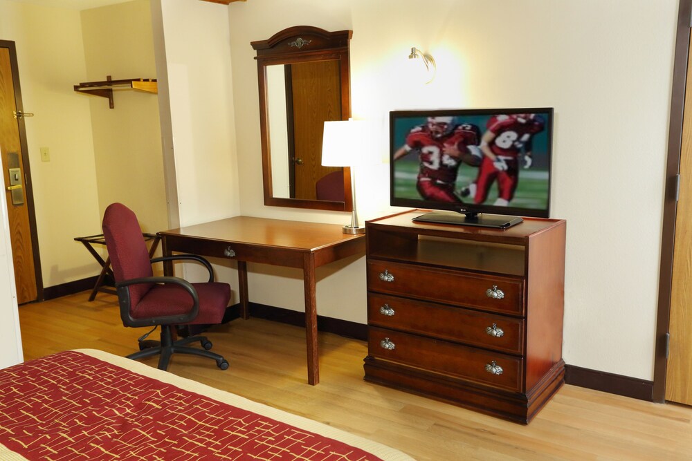 Townhouse Hotel Grand Forks - photo 7