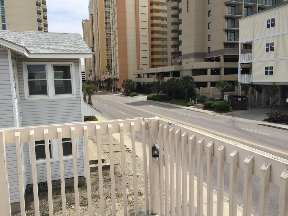 High Tide Motel - photo 38
