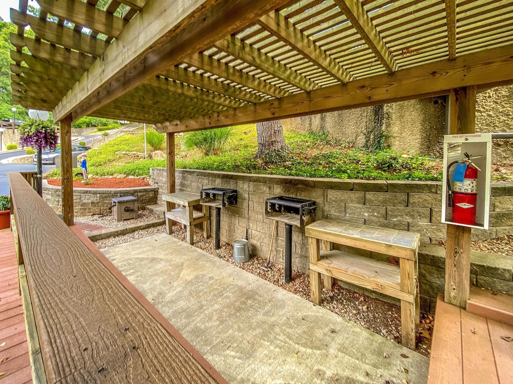 Lakewood Resort by EVRentals - photo 44