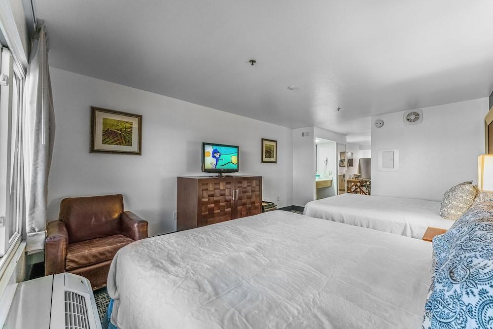 Hawthorn Suites by Wyndham Tempe - photo 11