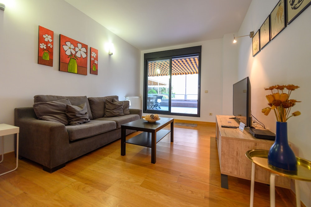 M Sod11 Moderno Apartamento Familiar con Terraza Madrid