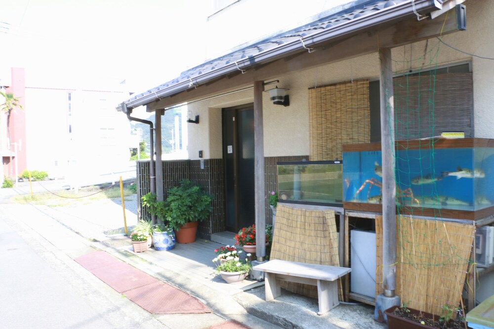 Onsen Minshuku Otsuka - last minute hotel in Ito