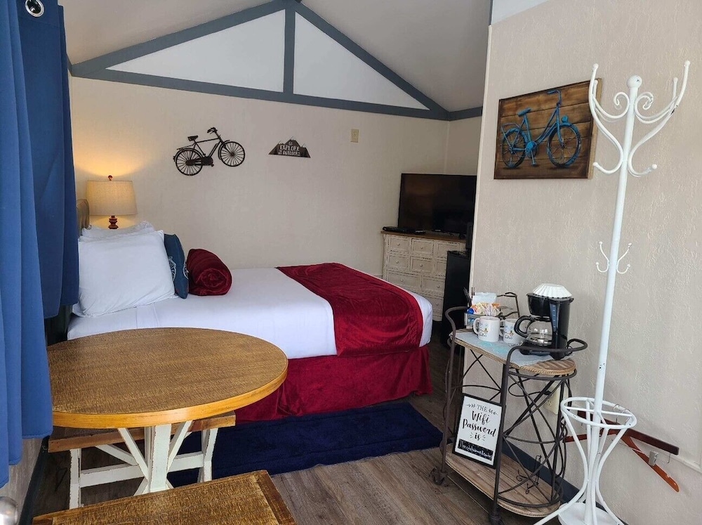 Lamplighter Cabins & Suites - photo 9