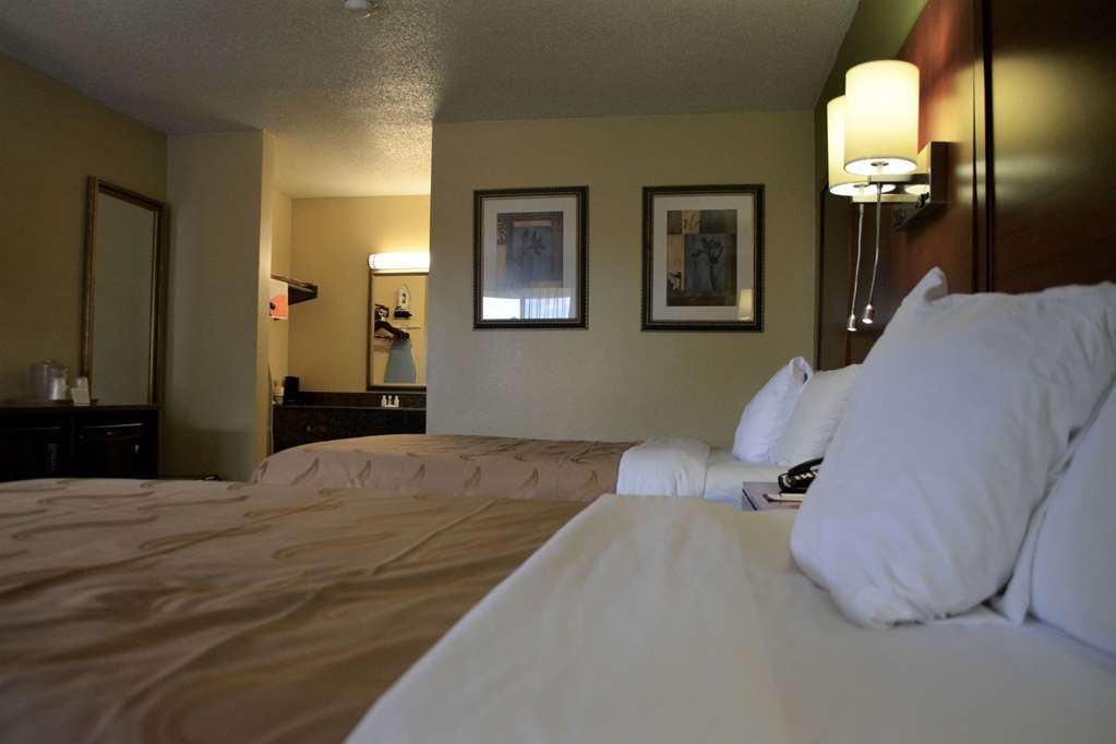Quality Inn Savannah Midtown - photo 11