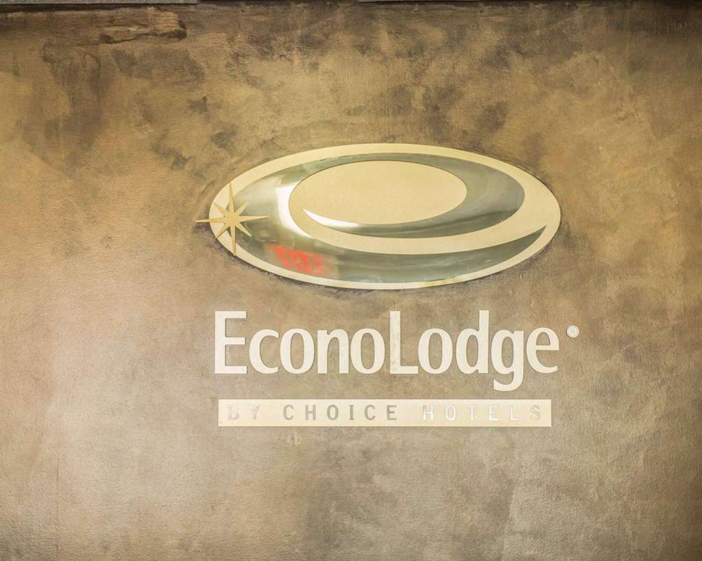 Econo Lodge Panama City St. Andrews - photo 6