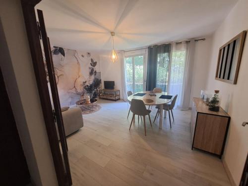 T2 a 2min du Centre Parking - last minute hotel in Unknown City
