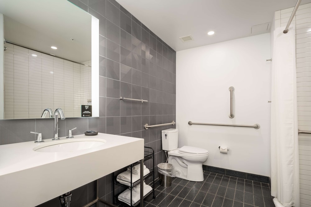 Motto by Hilton Philadelphia Rittenhouse Square - photo 30