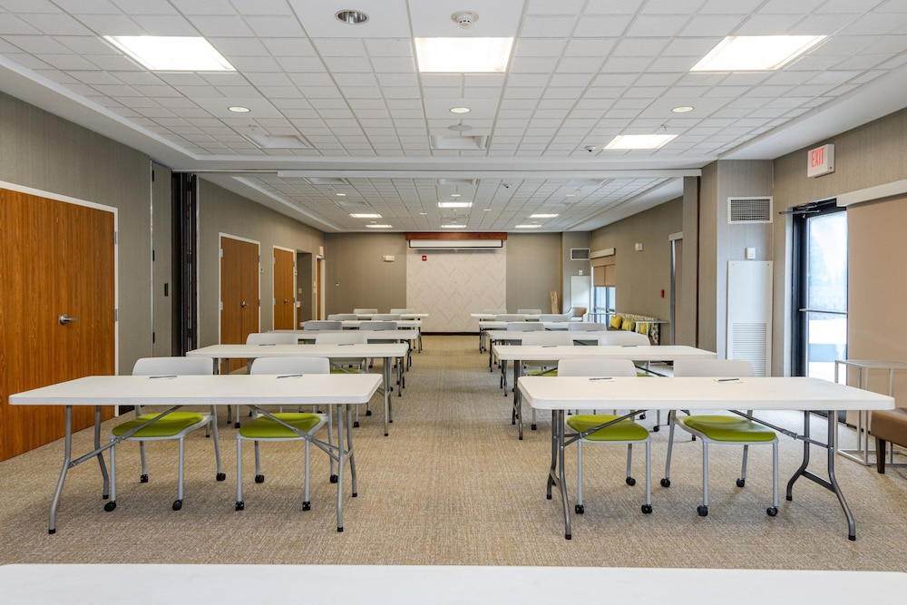 SpringHill Suites by Marriott Dayton South Miamisburg - photo 31