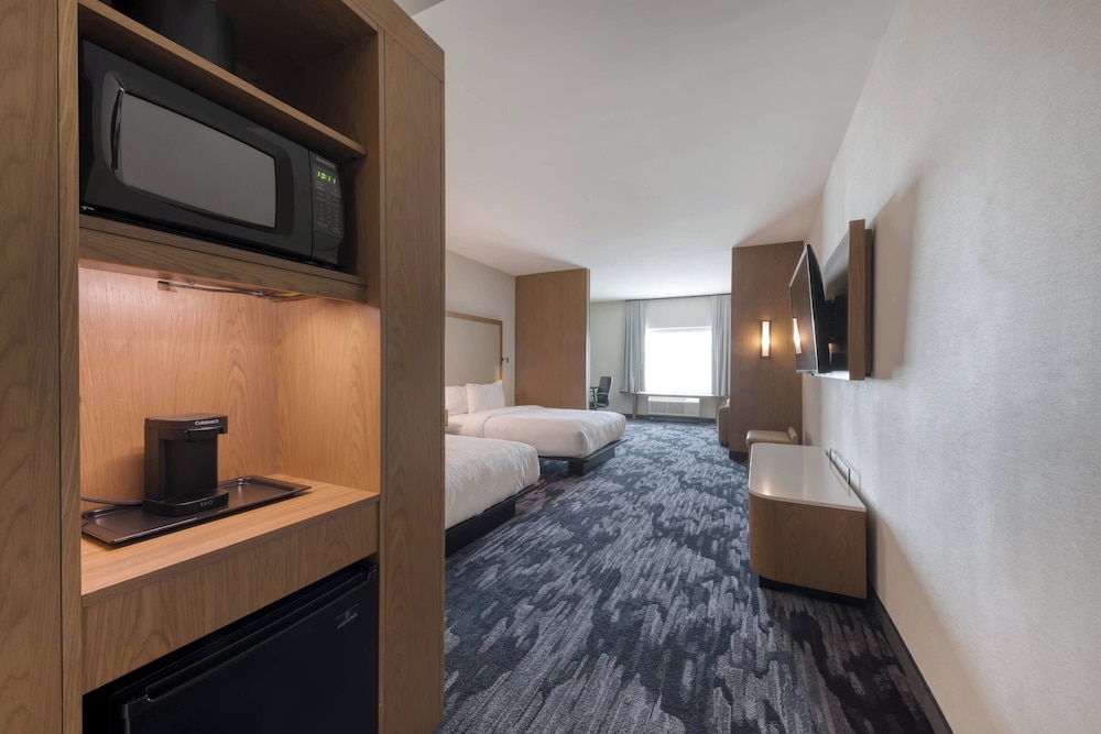 Fairfield Inn & Suites by Marriott Charlotte Belmont - photo 18