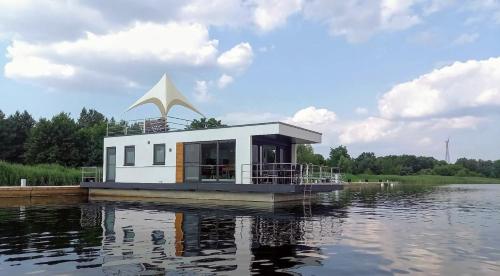 Hausboot Milan Lp9 — Vetschau