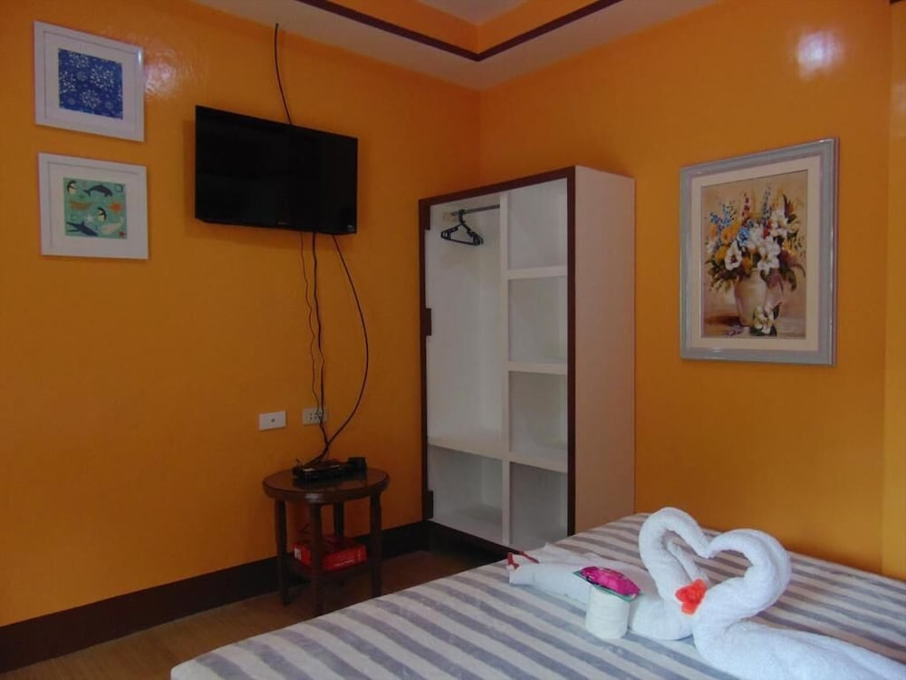 Stefanie Grace Inn — Loboc