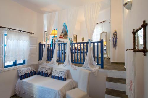 Pegados Hotel in Folegandros, Greece