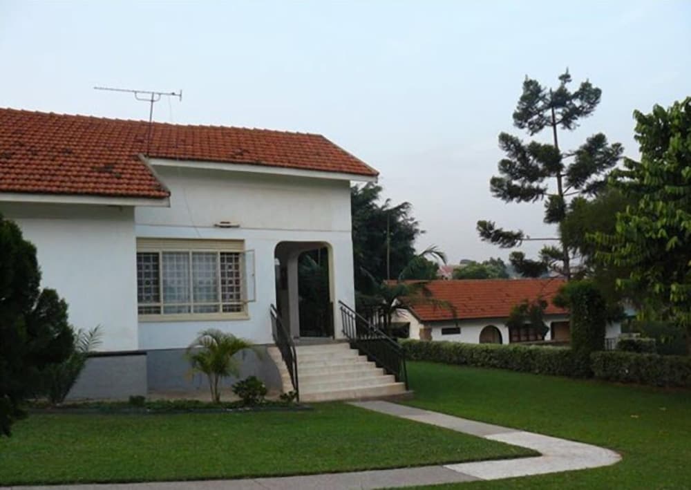 Maria's Place - last minute hotel in Kampala