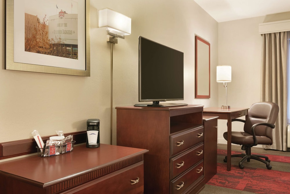 Hampton Inn & Suites Madison West - photo 15