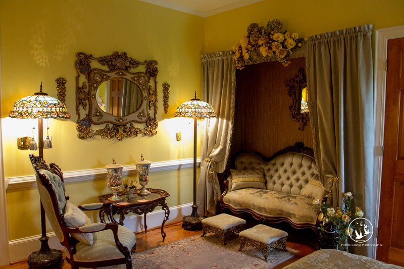 Victorian Elegance Inn - photo 13