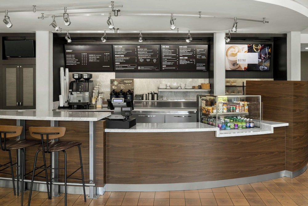 Courtyard by Marriott Santa Rosa - photo 25