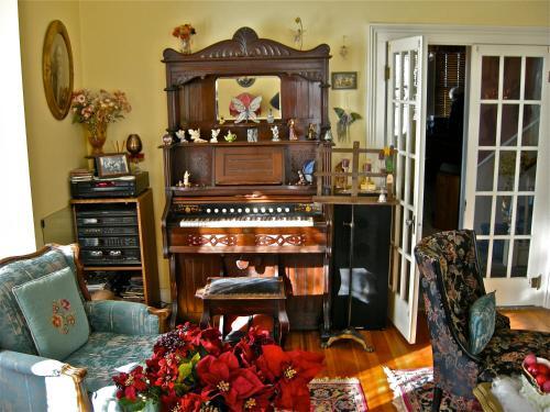 Old Tower House Bed & Breakfast - photo 8