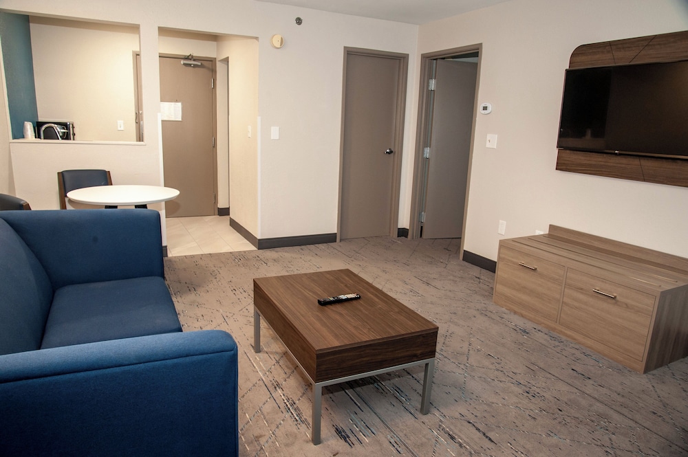 Holiday Inn Express Airport Tucson by IHG - photo 17