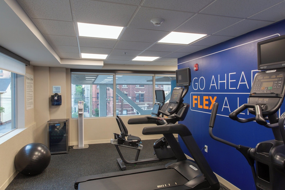 Holiday Inn Express New Rochelle by IHG - photo 29