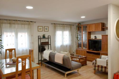 Renovado Acogedor Luminoso Ideal Soleado Confortable — Gijon