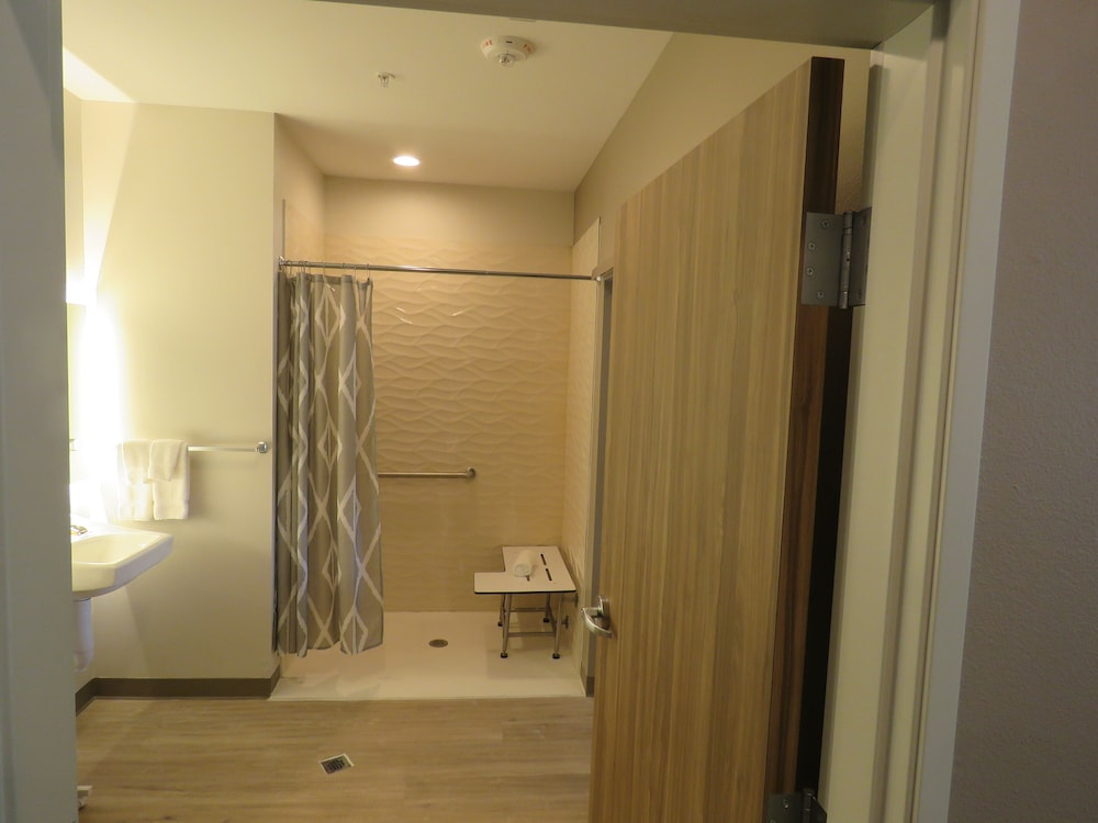 Wyndham Garden College Station - photo 24