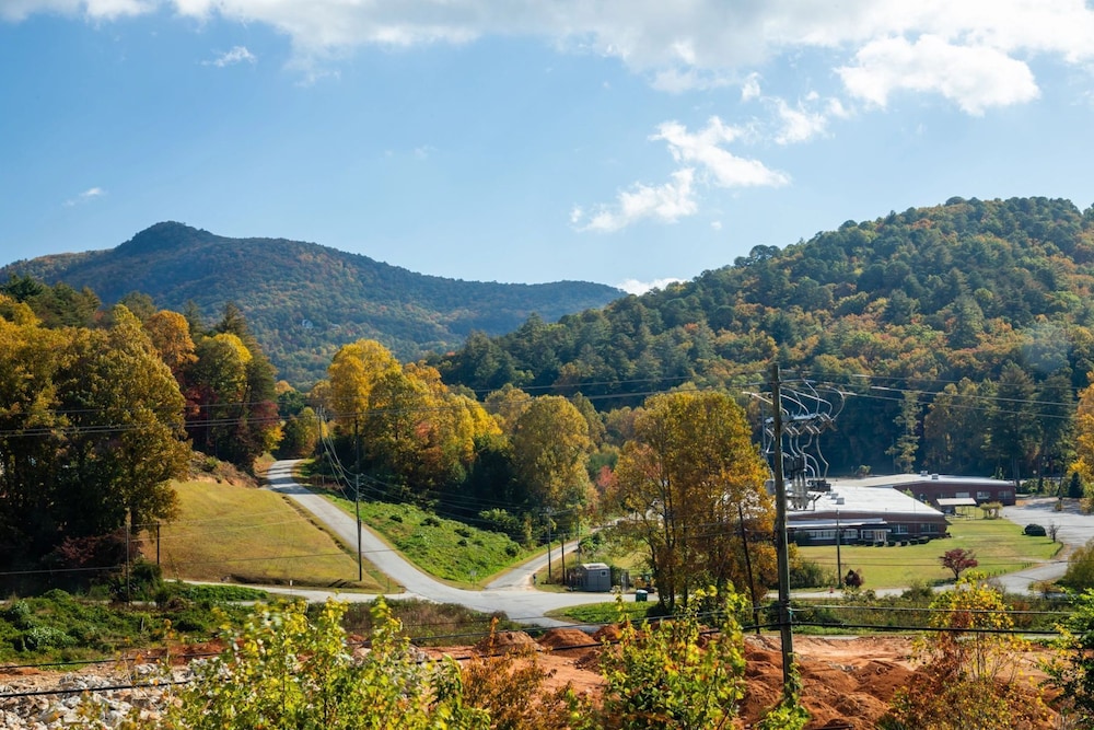 Mountain Aire Cottages & Inn - photo 286