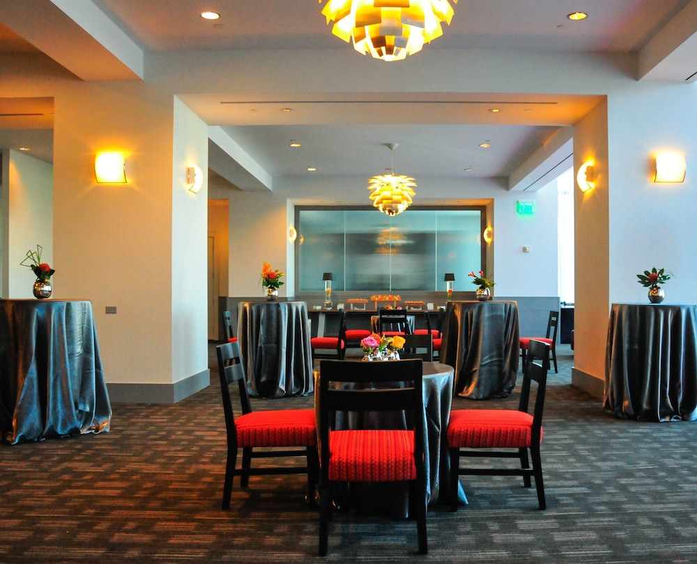 Loews Hollywood Hotel - photo 41