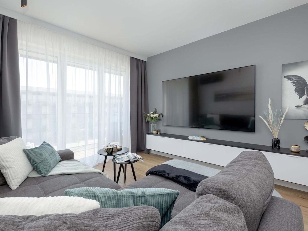 Apartment by Dziwna River with Spa & Pool — 4-Star Luxury Hotel in Dziwnow, Poland