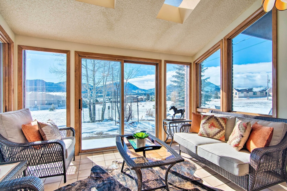 7 Mi to Rocky Mtn NP Updated Estes Park Home — 4-Star Luxury Hotel in Estes Park, United States