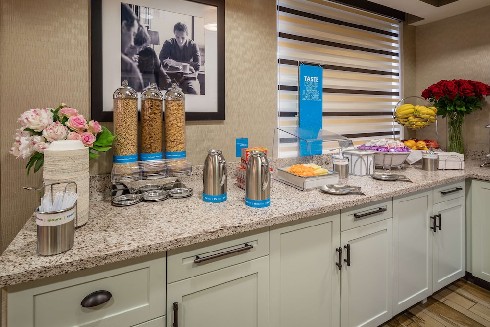 Hampton Inn San Francisco Airport - photo 41