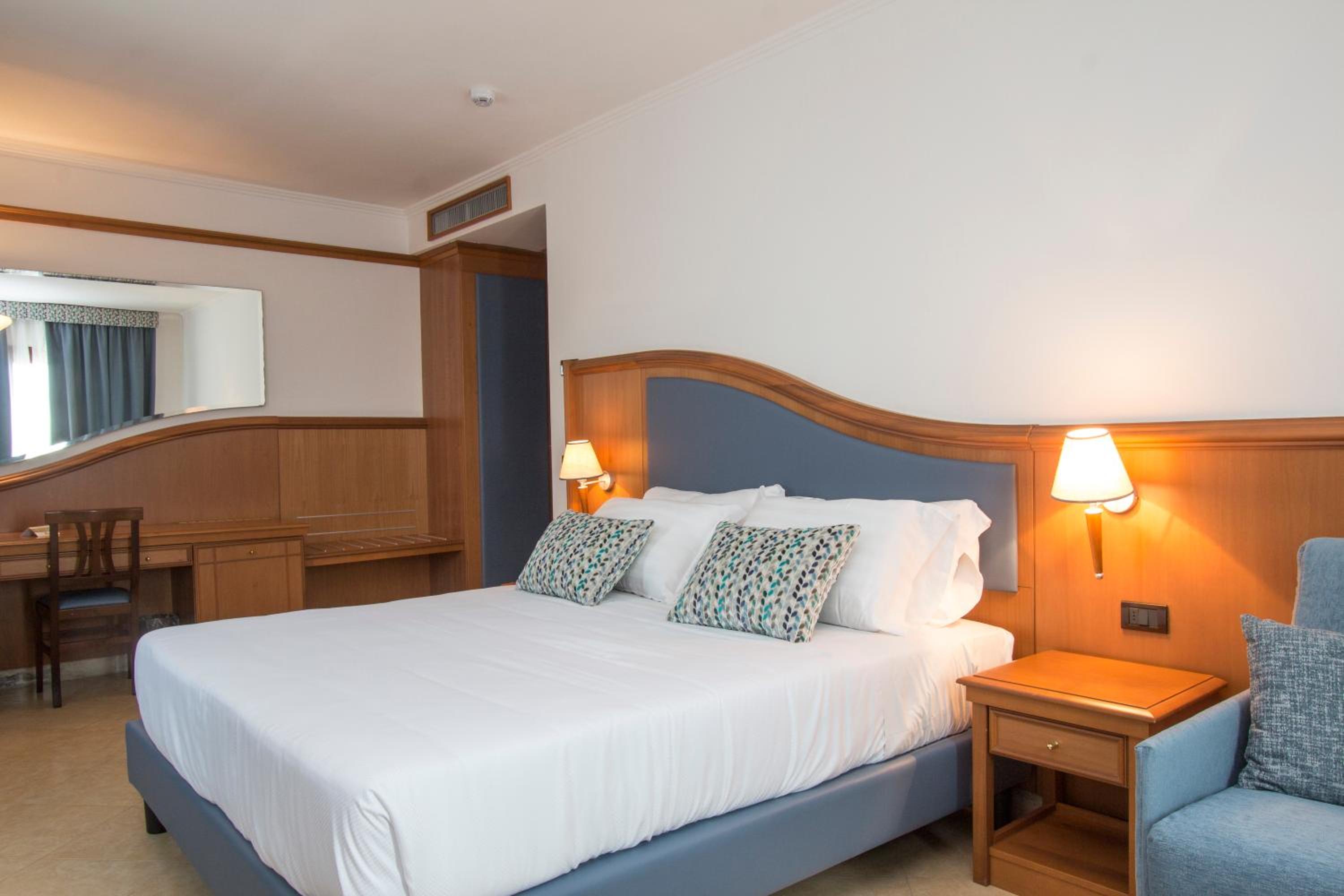 Hotel Centrale — Sabaudia — photo 3