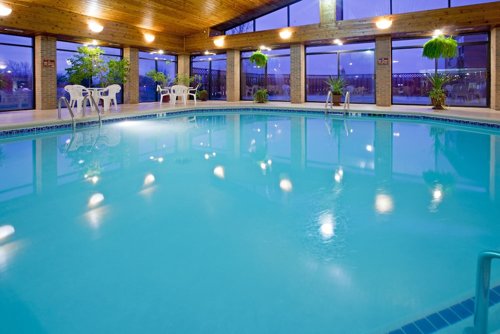 Holiday Inn Express Hotel & Suites Bad Axe by IHG - photo 38