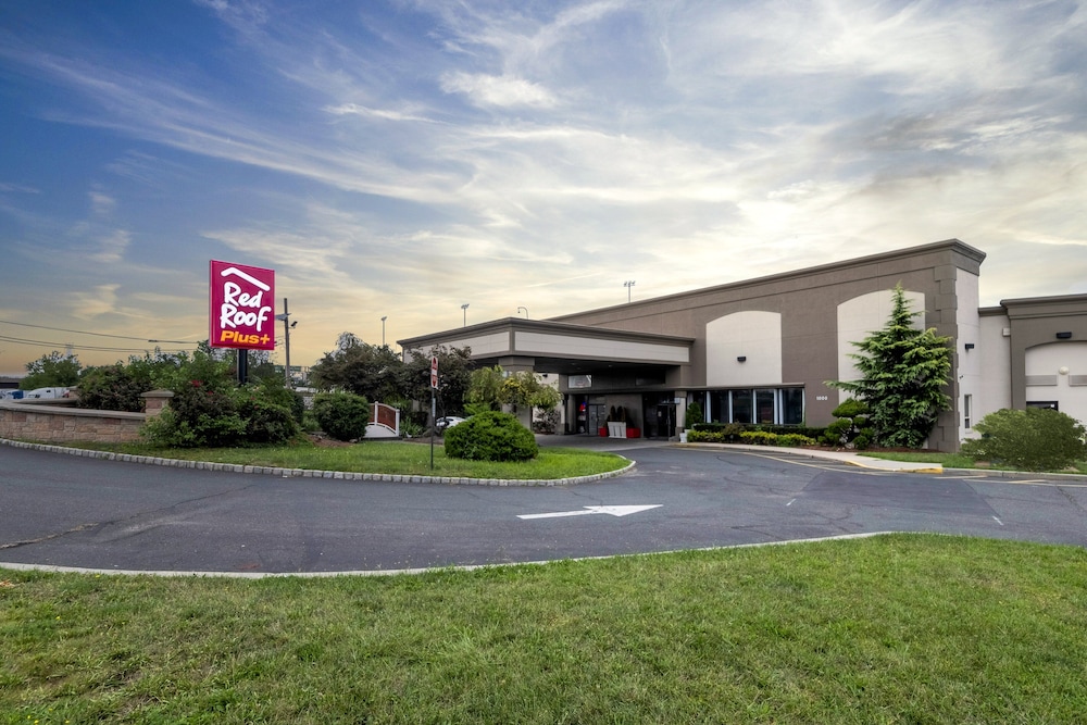 Red Roof Inn PLUS Newark Liberty Airport Carteret - featured photo