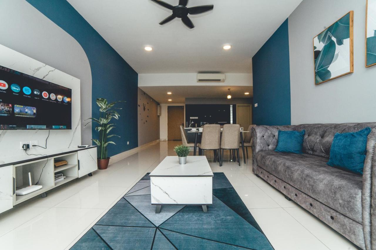 Mosaic Southkey Blue7 3Br 8Pax By Our Stay — 4-Star Luxury Hotel in Johor Bahru, Malaysia
