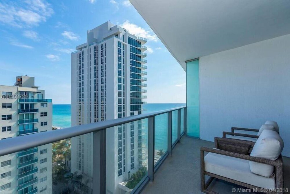 Ocean View 2 Bedrooms 2 Bathrooms @ Hyde Resort - photo 22